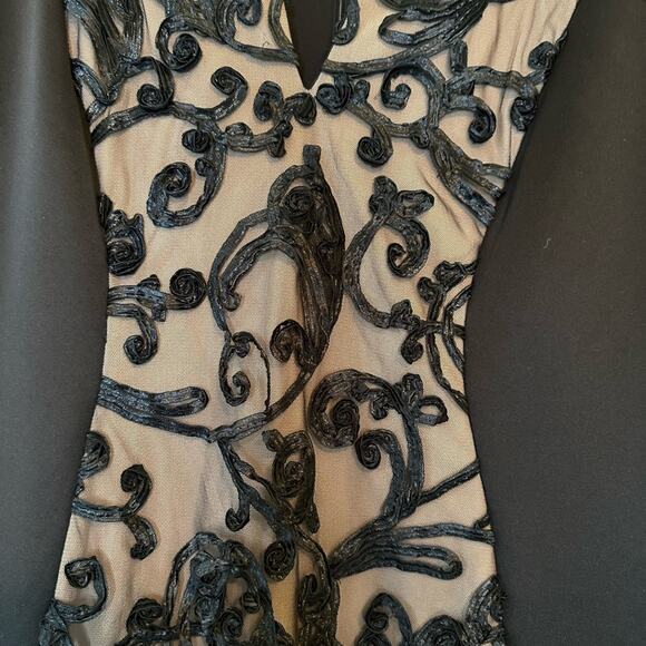 Connected Apparel Navy Embroidered Sheath Dress – Women’s 14 Illusion Panel - Picture 3 of 4